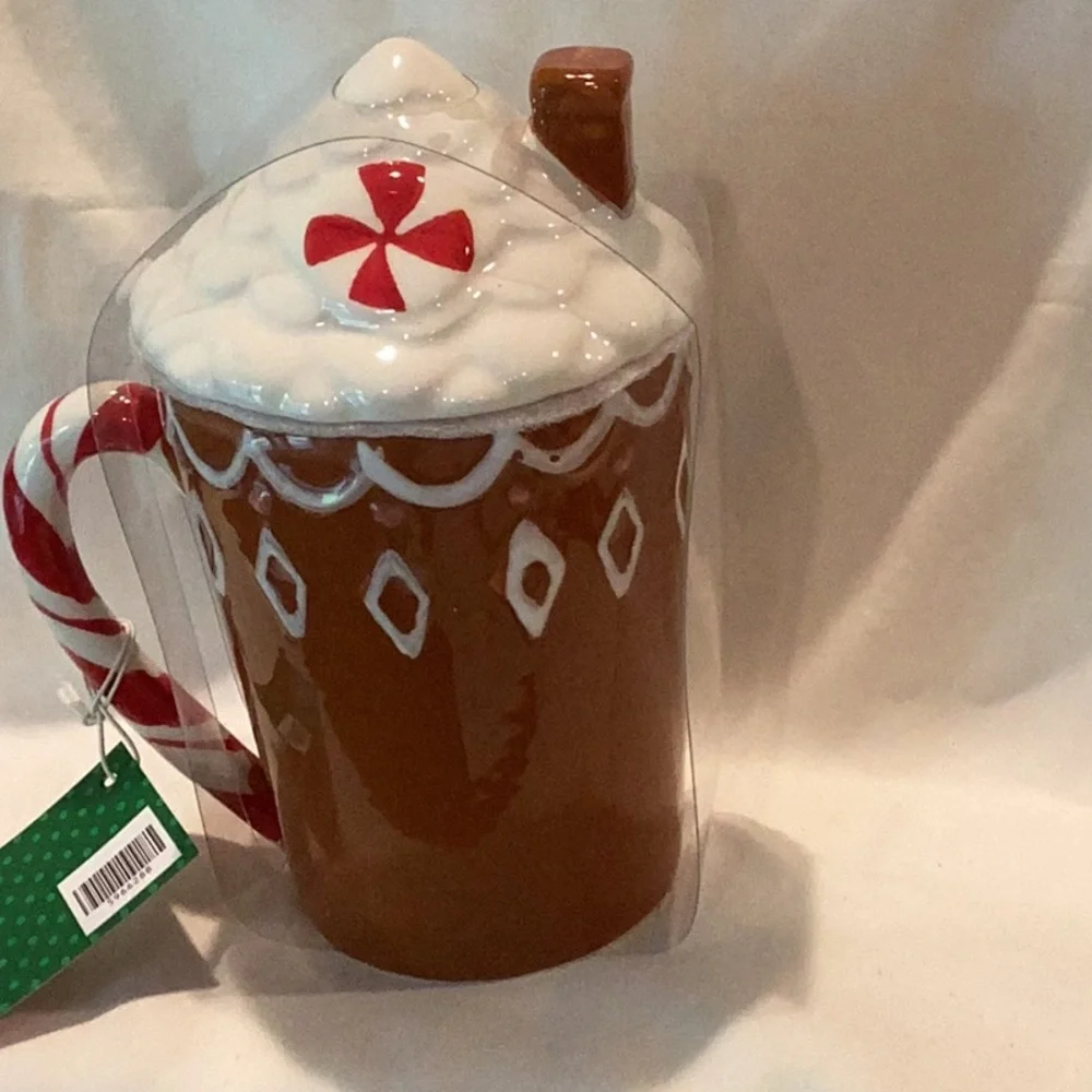 Gingerbread House mug with topper
